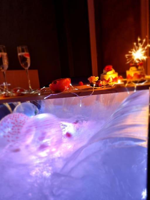 Royal Room Jacuzzi Haut De Gamme Centre Ville Mulhouse Exterior foto